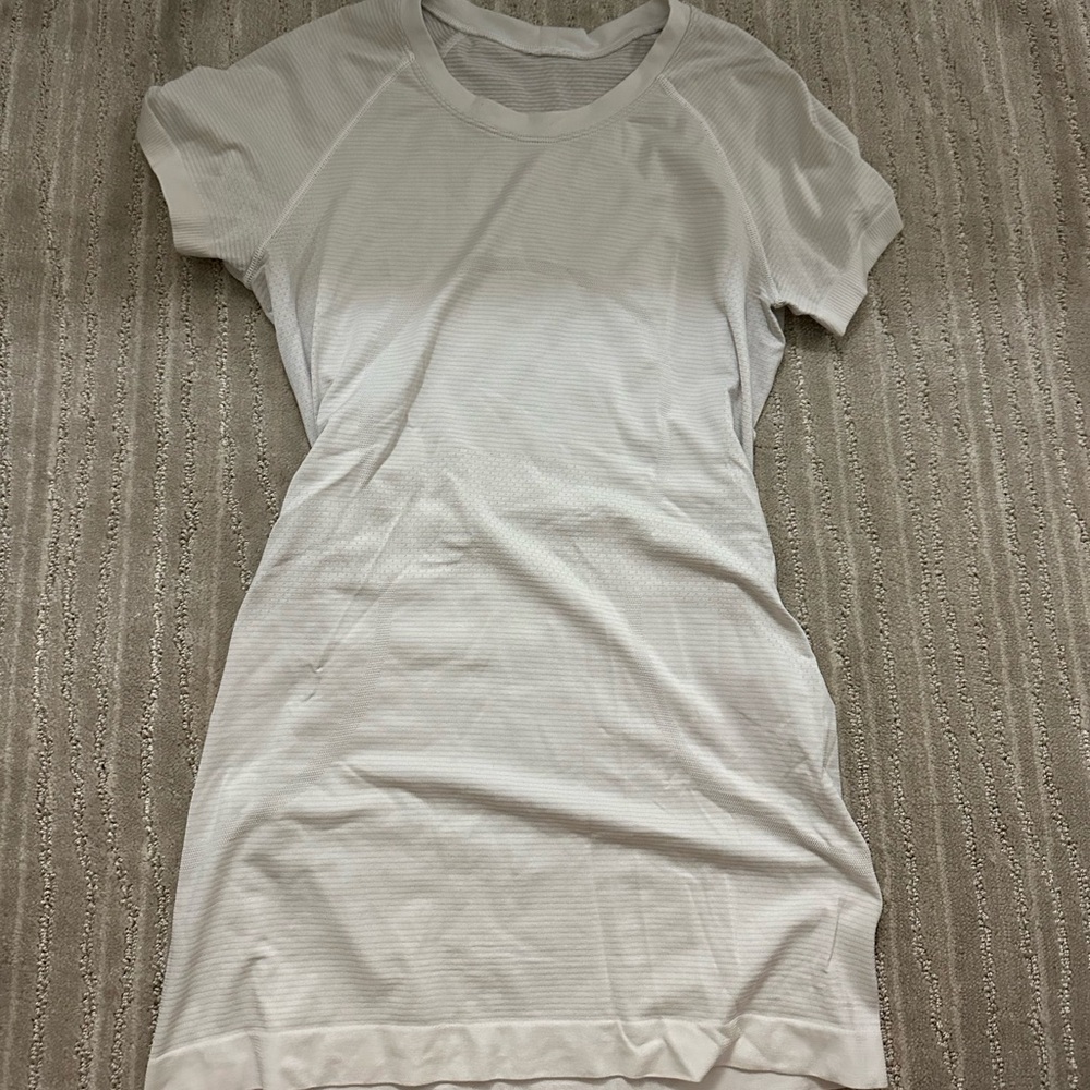 Lulu Women's White Short Sleeve Top